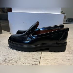 NEW - Reformation loafers size 7 black